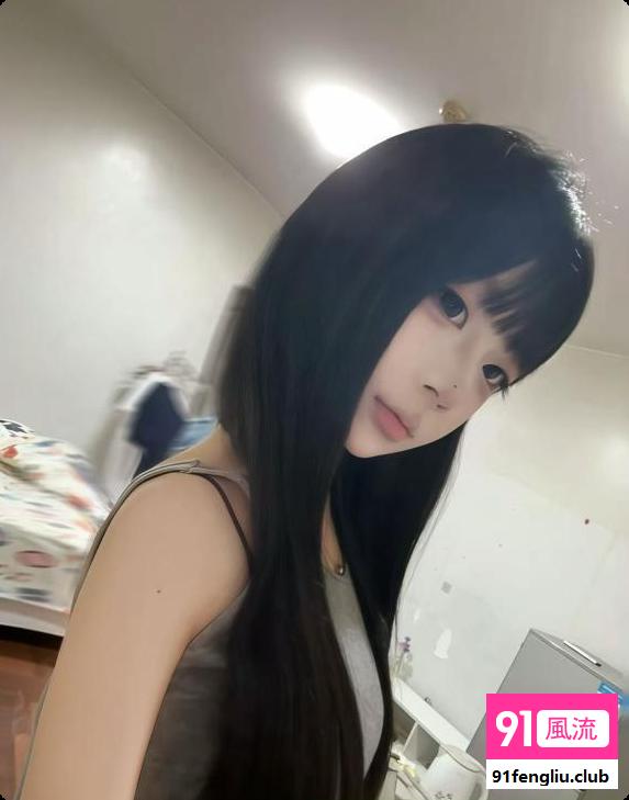 小巧玲珑型三点粉嫩妹